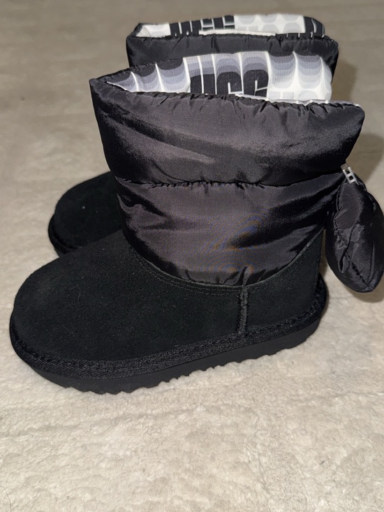UGG Other - UGG Kids Black Winter Puffer Boots